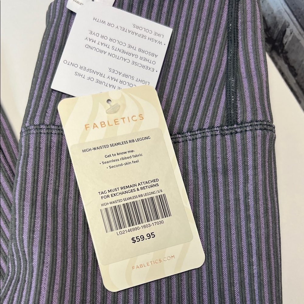 Woman's Fabletics Ribbed Leggings - Picture 10 of 11